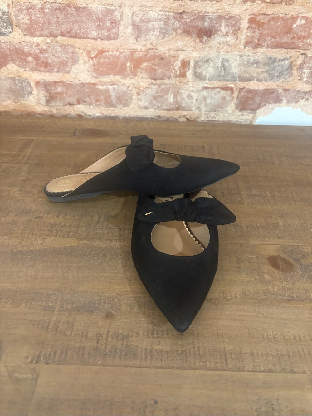Sam & Libby Black Pointed Bow Slip-On Mules